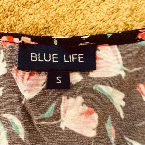 Blue Life Asher Front Tie Crop Top, Size Small - Picture 8 of 9